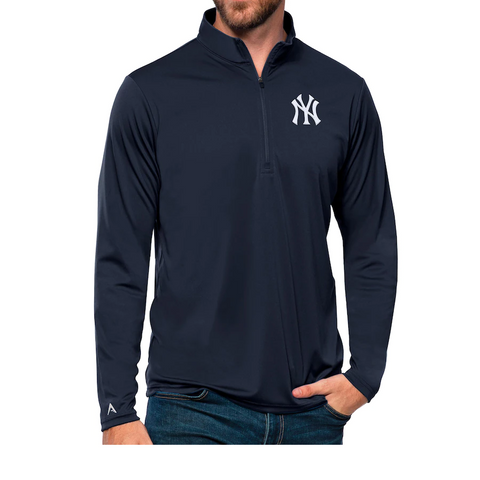 New York Yankees Hat Clip